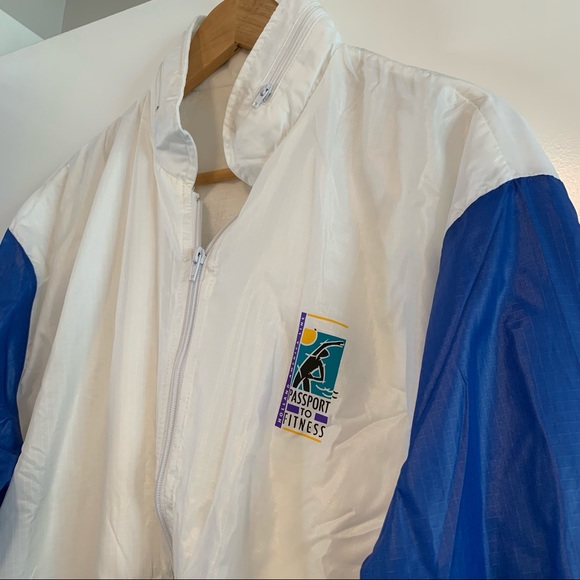 Vintage Windbreaker Jacket - Picture 3 of 16